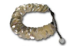 Tahitian Style White Mother of Pearl Bracelet